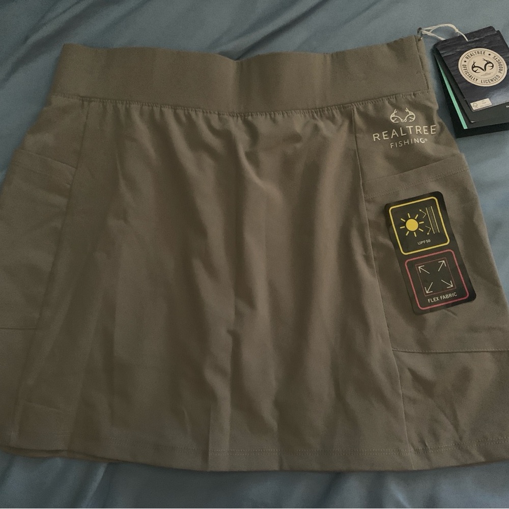 Realtree Women's gray skort
